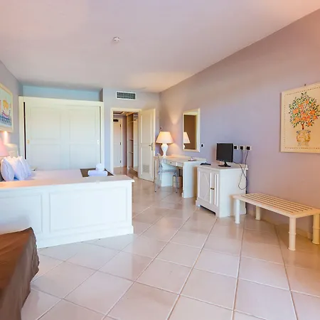 ホテル Argonauti 4*